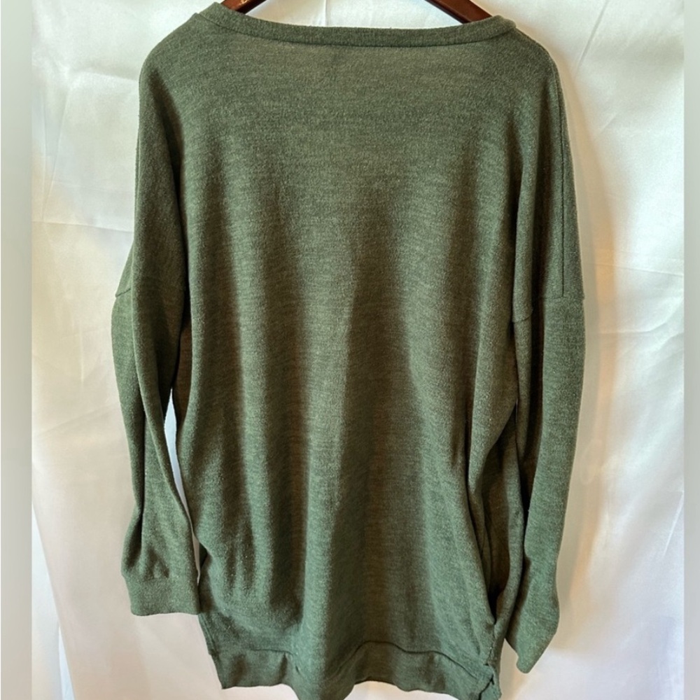 Sweater - Picture 2 of 2